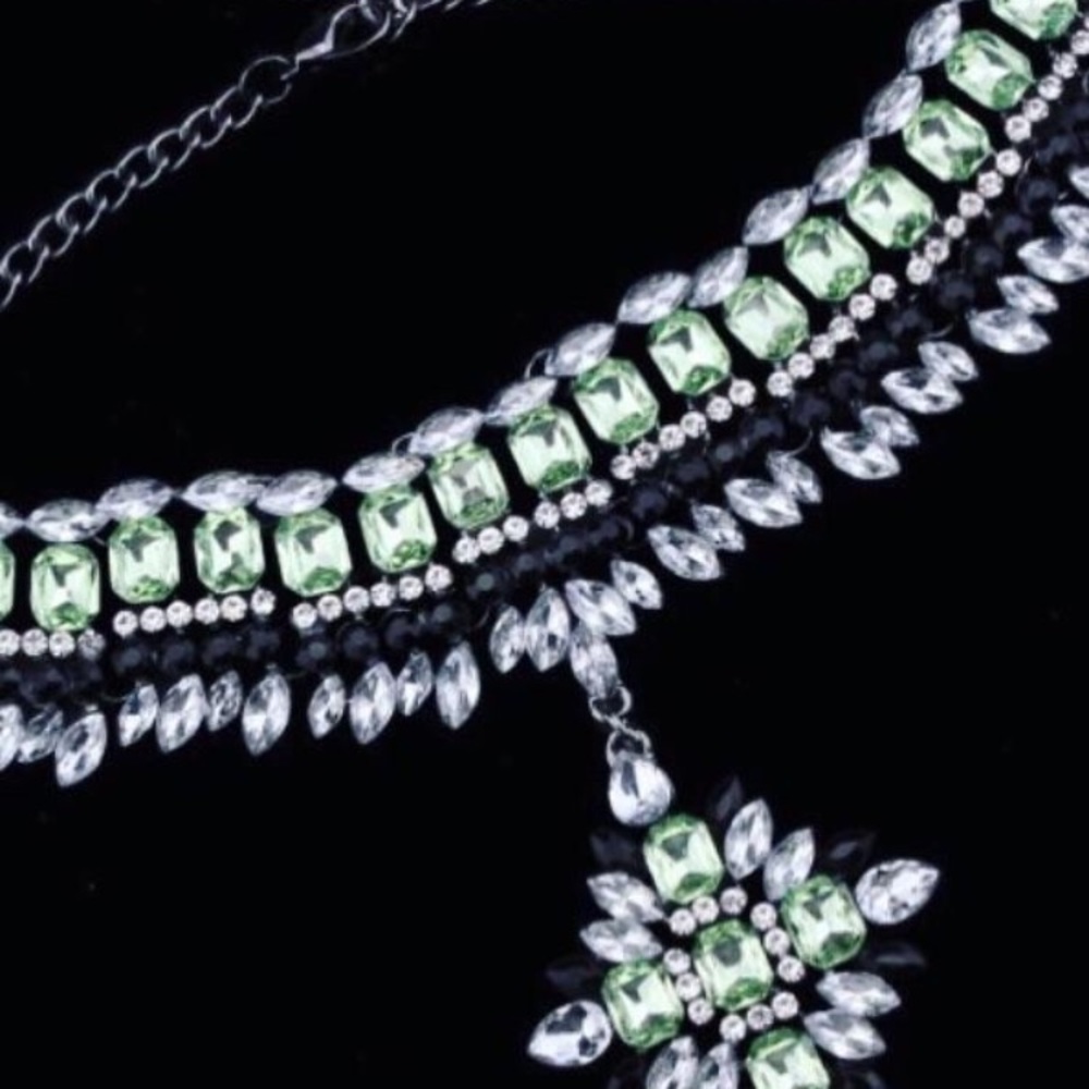 Crystal Rhinestones Choker Necklace Adjustable - Picture 5 of 8